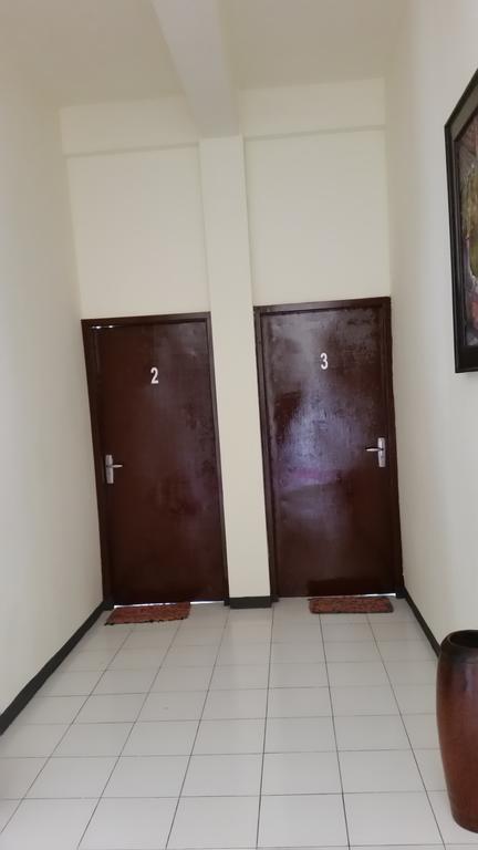 Tempatku Indonesian Restaurant And Rooms Senggigi Luaran gambar
