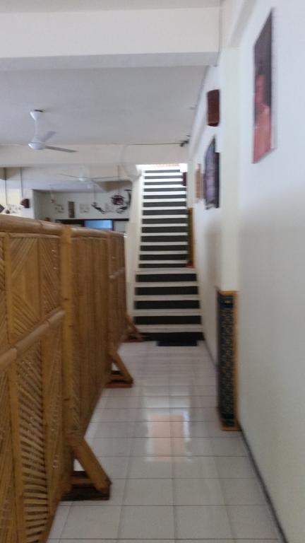 Tempatku Indonesian Restaurant And Rooms Senggigi Luaran gambar