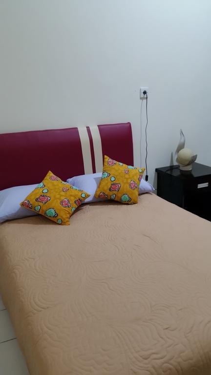 Tempatku Indonesian Restaurant And Rooms Senggigi Luaran gambar